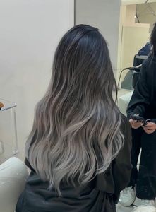 Striking Red Pink Ombre Hair Dye Style Unique & Captivating-6