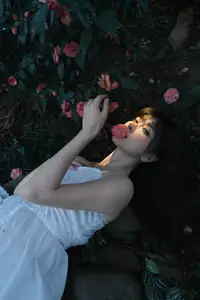 Enchanting Muse Amidst Blooms: Xing Zhi Ka Tao's Ethereal Beauty in YiTuYu Vol.8541-6