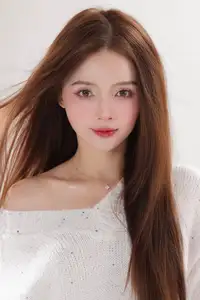 Hot Girl Le Ly Lan Huong: Pristine Beauty Captivates Social Media-7