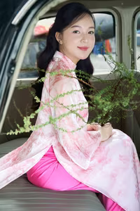 XVG No.49: Elegant Pink Ao Dai Muse Shines with Graceful Vietnamese Beauty in a Classic Setting-1