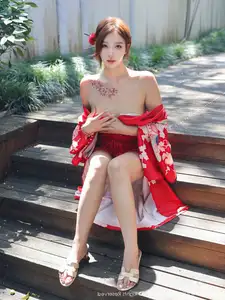 Jin Yun Xi Yuki: Enchanting Beauty in a Fiery Red Kimono, Captivating Every Gaze - XiuRen No.10683-29