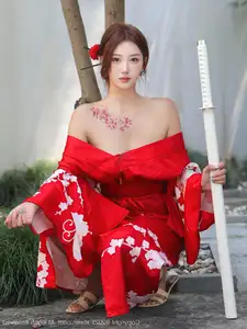 Jin Yun Xi Yuki: Enchanting Beauty in a Fiery Red Kimono, Captivating Every Gaze - XiuRen No.10683-40