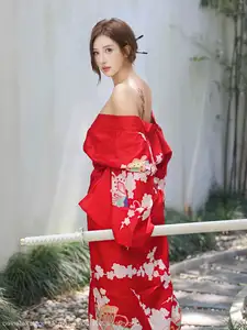 Jin Yun Xi Yuki: Enchanting Beauty in a Fiery Red Kimono, Captivating Every Gaze - XiuRen No.10683-16