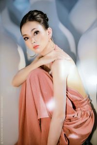 Muse and Pottery: Exploring the Beauty of Traditional Handicraft Art - 1000019903-1