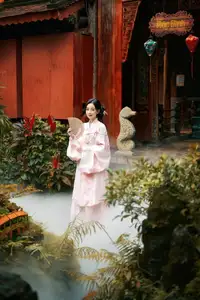 VGU No.165: Discover the Grace of Asian Hanfu Beauty Amidst a Romantic Garden Scene.-4