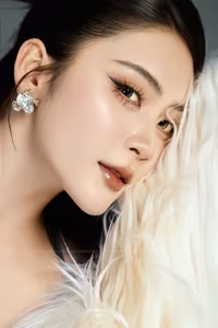 VGU No.21 Discover timeless elegance and captivating allure in modern fashion-5