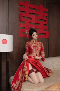 XiuRen No.10055: Xiao Dou Dou Dazzles in Traditional Red Wedding Dress, Capturing Asian Elegance.-2