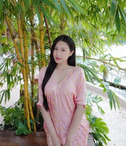 Doan Hai My: Sweet Beauty in a Striking Pink Outfit, Captivating Every Gaze-8