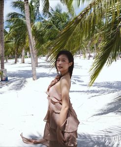 Doan Hai My: Sweet Beauty in a Striking Pink Outfit, Captivating Every Gaze-6