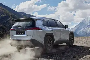 Toyota RAV4 2026 China Version – Affordable Price, Striking Off-Road Design-11