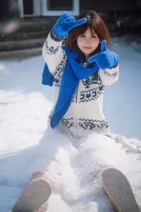 Cozy Winter Charm: Pao Pao Xiao Mie's Warmth Amidst the Snow Vol.8544-14