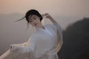 YiTuYu Art Language Vol.8574: Shiba Yue's Sunset Dance - Captivating Traditional Beauty-10