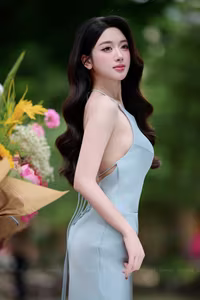 VGU No.146: Enchanting Vietnamese Beauty A Vision of Grace and Elegance with Fresh Blooms-2