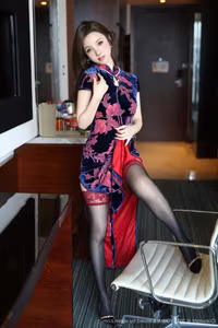 YouMi Vol.1158: Tao Tao Yao Yao Twins – Timeless Allure in Velvet Qipao. Discover Exquisite Asian Beauty.-5