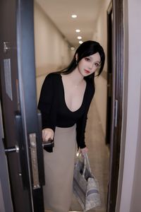 Coser Xueqing Astra: Elegant & Alluring OL Style - 0073-8