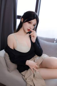 Coser Xueqing Astra: Elegant & Alluring OL Style - 0073-5
