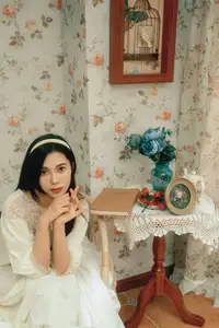 Discover Pai Pai's Dreamy Elegance in YiTuYu Vol.8568: A Gentle Retro Charm-14