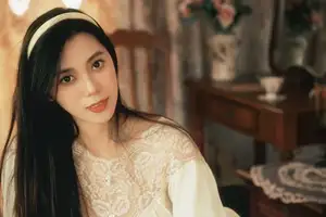 Discover Pai Pai's Dreamy Elegance in YiTuYu Vol.8568: A Gentle Retro Charm-15