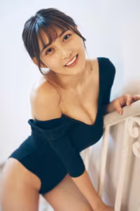 Tsuji Ririsa: Captivating Beauty in FLASH Digital Photo Book - She is Perfect Part 2-7