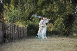 YiTuYu Vol.8273: Chun Yu – Ethereal Wuxia Beauty and Serene Warrior at Sunset-10