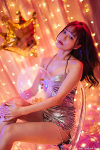 Shimmering Allure in Studio Shoot Part01 - Immersed in Ethereal Light-14