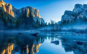 Yosemite National Park: Unforgettable View of Majestic Wild Nature and Granite Cliffs.-4