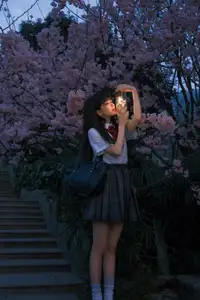 Xing Zhi Ka Tao: Dreamy Cherry Blossom Twilight with a Lantern - YiTuYu Vol.8564-12