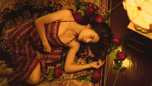 YiTuYu Vol. 8583: Shu Wen Tong Xue – Discover Her Captivating Beauty in Every Moment-5