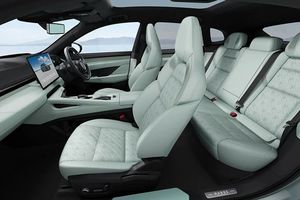 Zeekr 001: Explore the luxurious electric car interior, fast-charging technology-0