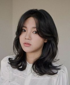 Elegant Pretty Girl with Beautiful Natural Curtain Bangs Hairstyle - Korean Style Hair Trend-18