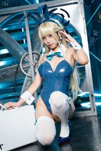 Coser San Wu Ren Xing: Alluring Blue Archive Asuma Toki Bunny Girl Cosplay-21