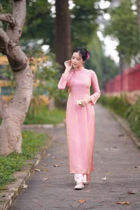 VGU No.153: Enchanting Traditional Vietnamese Ao Dai Beauty and Grace-3