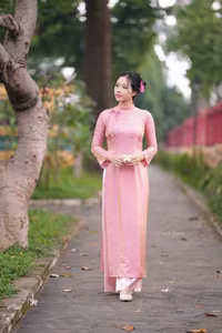 VGU No.153: Enchanting Traditional Vietnamese Ao Dai Beauty and Grace-5