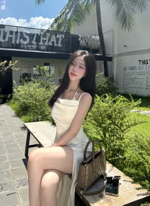 XVG No.25: Beautiful Girl Radiates Elegant Summer Style and Dynamic Charm-2