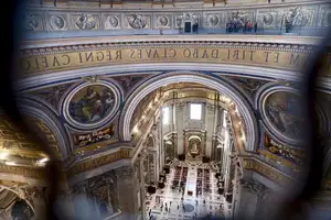 Discover St. Peter's Basilica Vatican: A magnificent Renaissance architectural icon under night lights-6