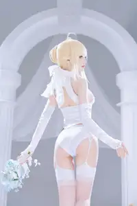 FGO Saber Bride: Shika XiaoLuLu Shines in Pristine White Wedding Dress - A Game Muse Brought to Life-17