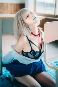 Coser Chunmomo Self-Portrait Part02: Delicate Charms Amidst Dreamy Blue Petals-16