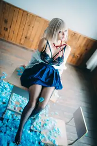 Coser Chunmomo Self-Portrait Part02: Delicate Charms Amidst Dreamy Blue Petals-14