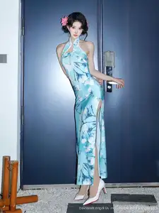 XiuRen No.10594: Li Shuang Er's Graceful Charm in a Modern Cheongsam, Captivating Asian Beauty.-8