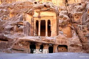 Discover Little Petra: Unraveling Ancient Nabataean Cave Architecture in the Middle East-4