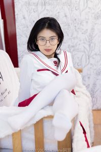 BoBoSocks No.545: Dynamic Chinese Model in JK Uniform & Thick White Stockings, Playful Pose-6