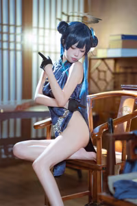 Coser San Wu Ren Xing as Blue Archive's Ryūka Kisaki: Alluring Oriental Charm in Qipao-13