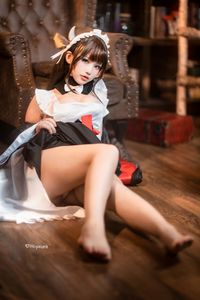 Coser Qiqi Nanako: Adorable Cow Maid Cosplay Captivates Fans-20