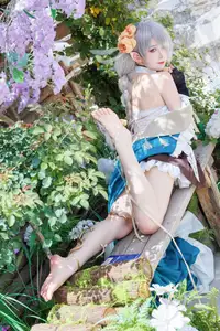 Coser Feng Jiang Jiang V as Aifoshen: Ethereal Beauty in a Natural Fantasy Setting-1