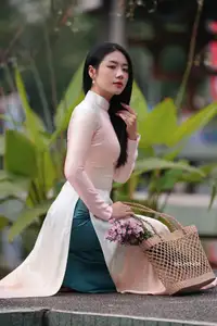 Captivating Grace: Vietnamese Girl in Traditional Ao Dai Beauty 1000025136-6