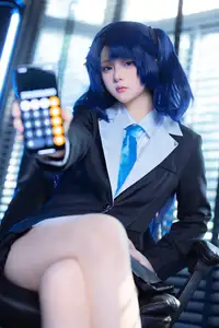 Coser Yu Yu Transforms into Blue Archive's Yuuka: Captivating Beauty in a Unique Photo Collection (45P)-15
