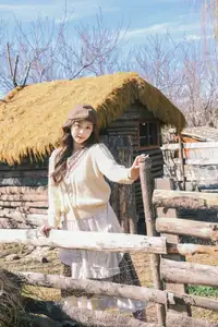 YiTuYu Vol.8531: A captivating glimpse of chickkii's sweet beauty and timeless vintage style-20