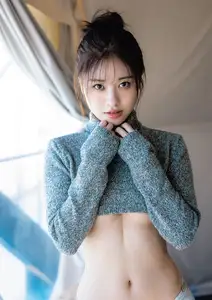 JP Chiyori Nakanishi's Radiant Charm in "Chiyori Biyori" 1st Photobook Part01: Captivating Urban Moments-17