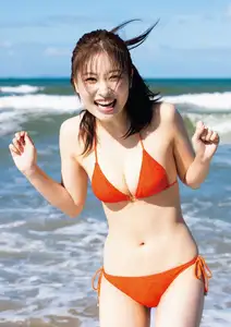 JP Chiyori Nakanishi's Radiant Charm in "Chiyori Biyori" 1st Photobook Part01: Captivating Urban Moments-14