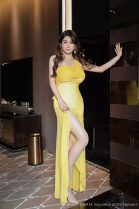 XiuRen No.10403: Xiao Rou Rou Mi's Elegant Allure in a Radiant Yellow Dress-3